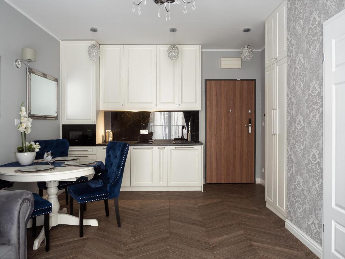 Kasprzaka 29c Free Garage By Perfect *